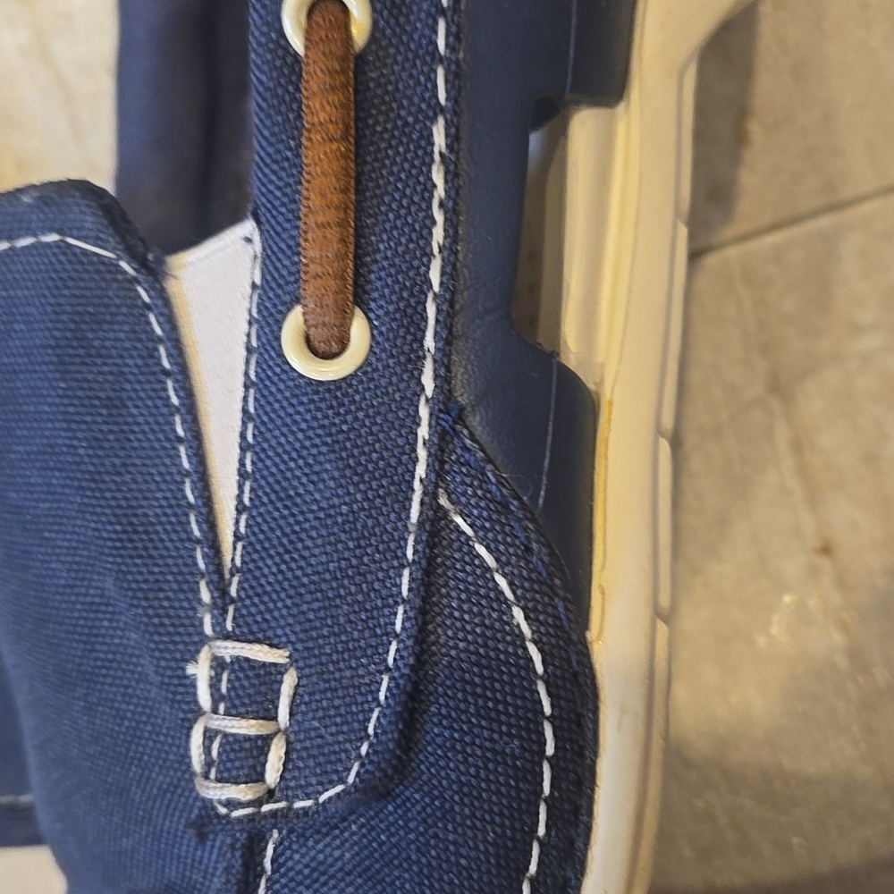 CROCS Unisex Blue Canvas Loafers/Boat Shoes - Picture 4 of 16